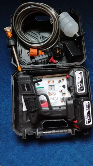 HITACHI Pressure Washer 118V