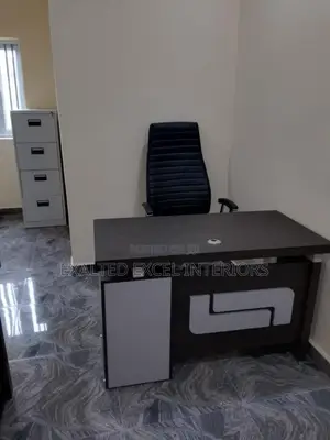Elegant Quality Imported Office Table (1.4meter)