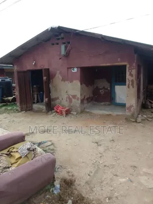 Solid 2 Nos of Mini Flat on Half Plot Comm Rd Ijegun