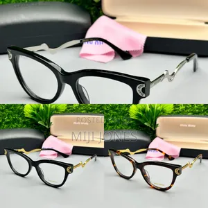 Cat Eye Metal Hands Eyewear