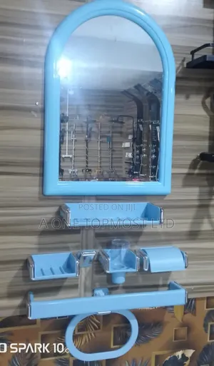 Mirror With Complete Accessories