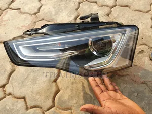 Head Light A5