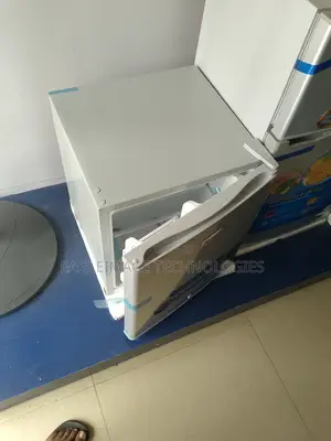 Energy-Saving 45L Polystar Bedside Refrigerator(Pv-Bs81sl)