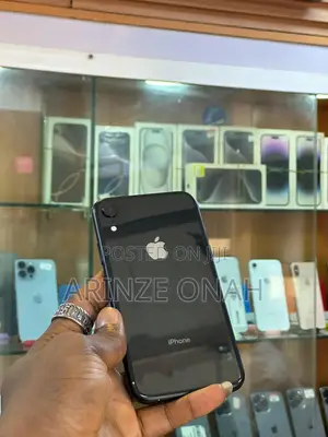 Apple iPhone XR 64 GB Black