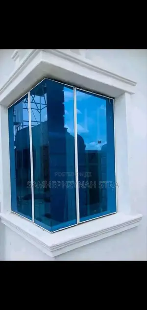 Frameless Window