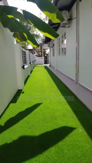 Smart Carpet Grass for Sharp Homes With Warranty