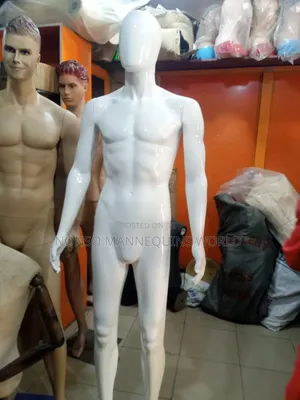 White Faceless Male Glossynwhite Mannequin