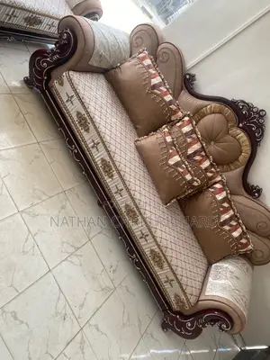 High Quality Royal Stock Sofa
