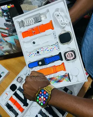I20 Ultra 3 Max Smart Watch Free Airpod, 7 Straps, Free Airpod Pouch