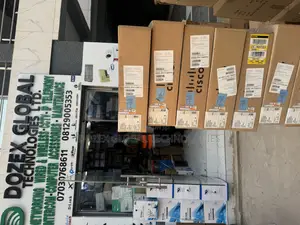 Cisco 2960x-24 Ts-L Switch
