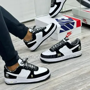 Quality Nike Airforce1 Sneakers.