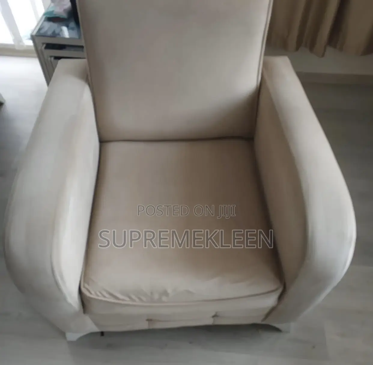 We Keep Your Upholstery(Sofa) Clean and Tidy