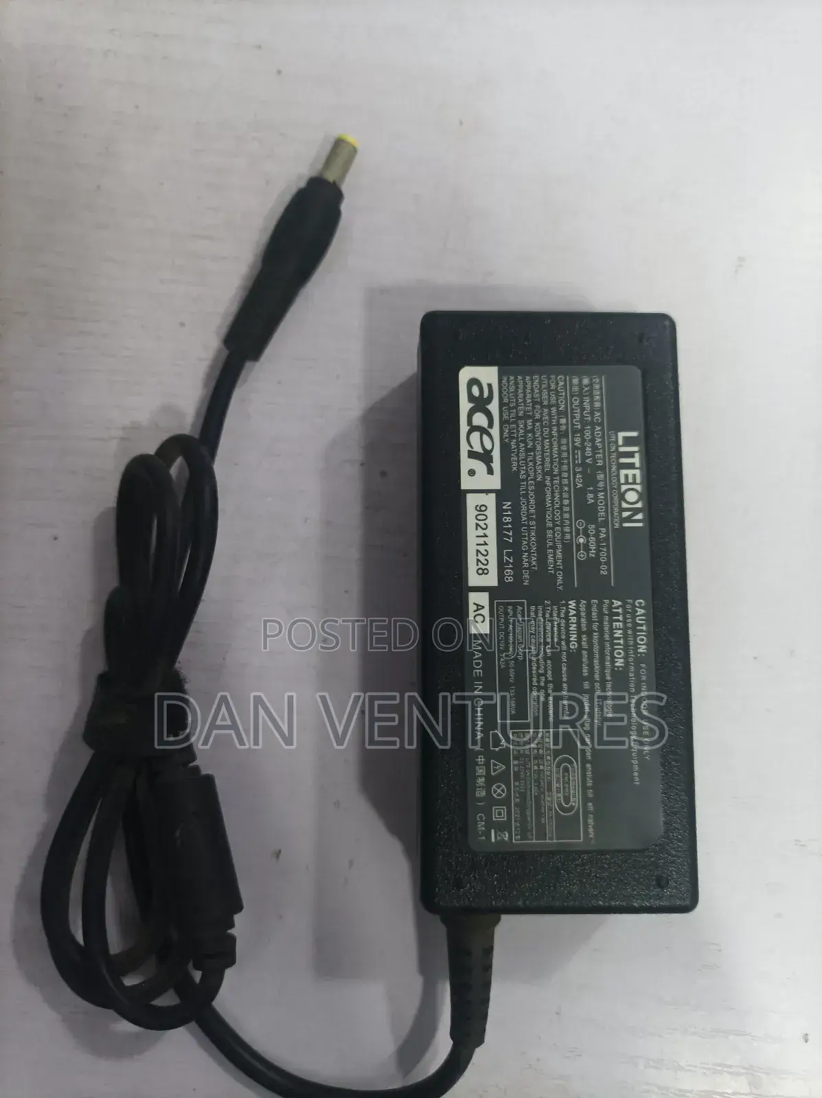 Acer Adapter 19v 34.2a