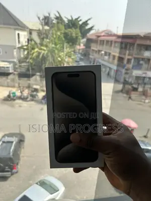 New Apple iPhone 15 Pro Max 512 GB Gray