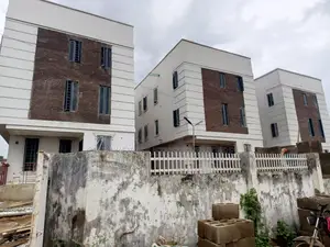 5bdrm Duplex in New Bodija for sale