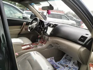 Toyota Highlander 2010 Black