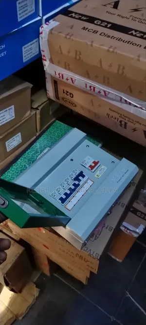 Consumer Unit 8 Ways (Distribution Board)