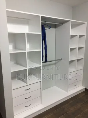 Big Open Wardrobe With Shelving Umitsb