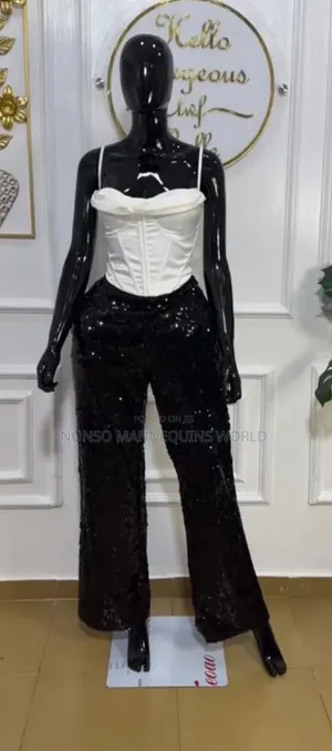 Glossy Black Size 10 Faceless Female Mannequin