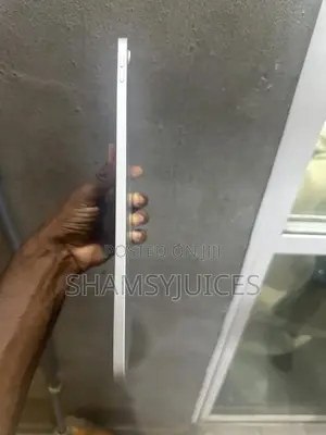 Apple iPad (2022) 64 GB Gray
