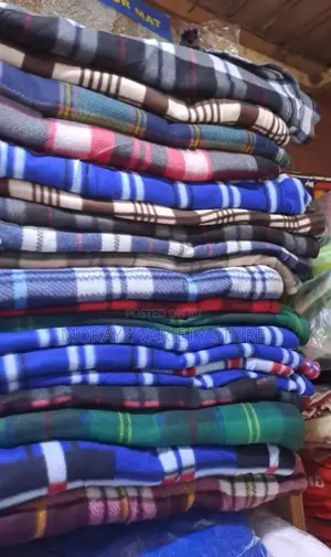 Throw Blanket (Bulk)Size 4by6.