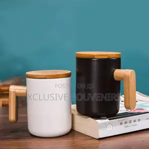High Quality Ceramic Mug With Wooden Cover and Handle