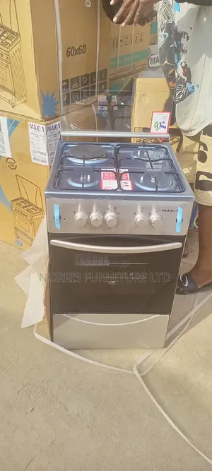 1 Electric, 3 Gas Standing Cooker With Oven