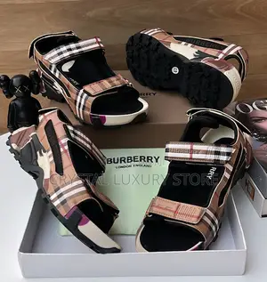 Burberry Quality Luxury Men Sandals