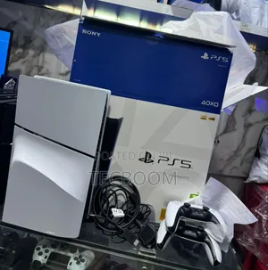 Playstation 5 Slim With 2 Pads + Games in the Description