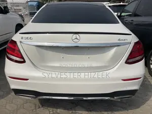 Mercedes-Benz E300 2017 White