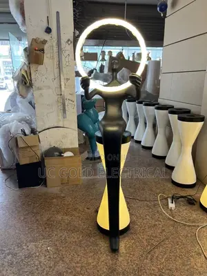 ZWS Creative Humanoid Art Sculpture Floor Lamp