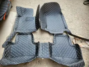 Mercedes Benz C300 C250 C350 C200 C230 W204 Black Tiles Mat.