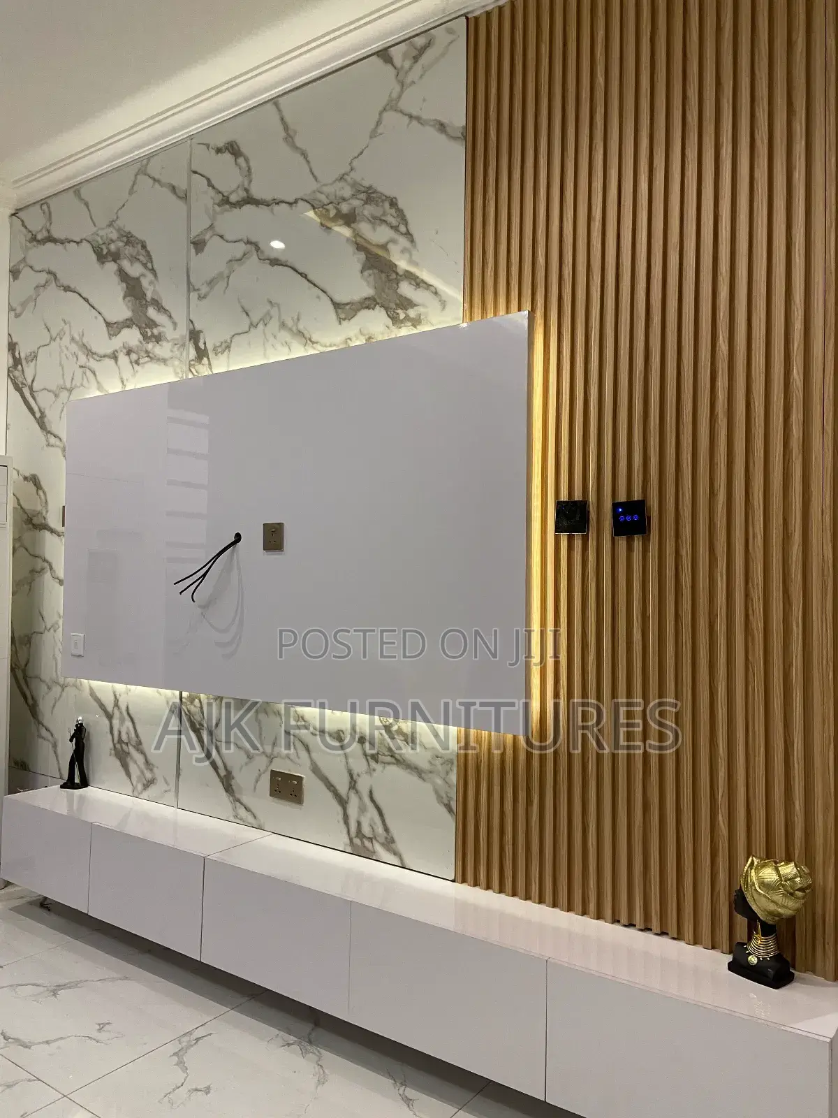 Exquisite Television Unit