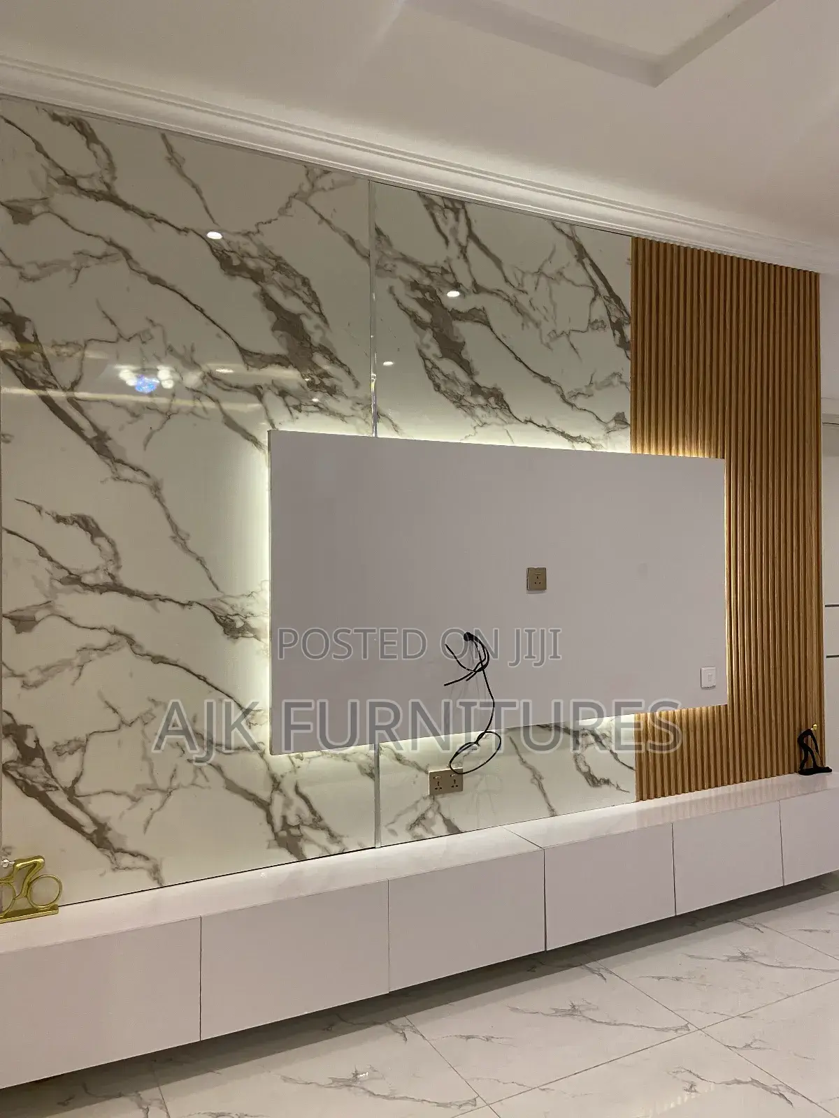Exquisite Television Unit