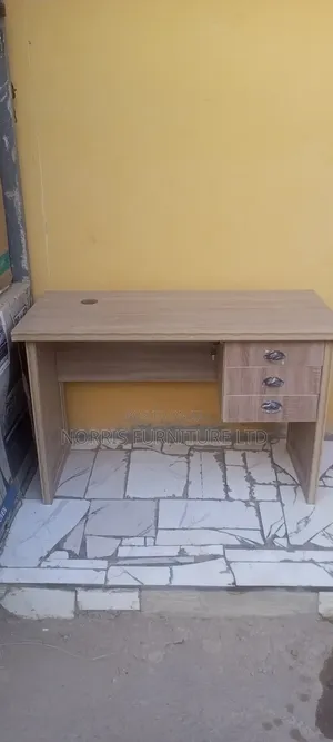 Locally Made 4 Feet Office Table