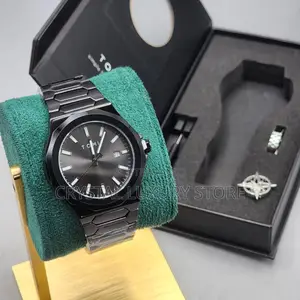 Tomi Quality Men Chain Strap Wristwatch