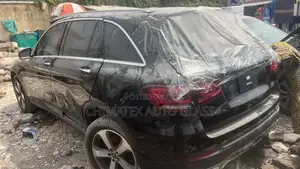Mercedes Gle350 2016 Back Windscreen Glass Available We Fix
