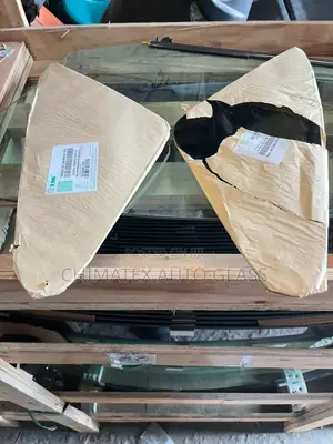 Toyota Vent Rear Vent Glass Available