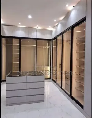 Elegant Wardrobe / Master Bedroom Closet