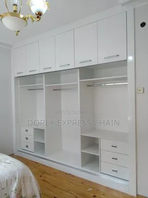 Elevate Your Fashion Experience! Wardrobe Solution.