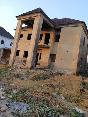 4bdrm Duplex in Naf Valley Estate for sale