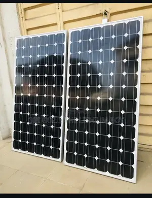 Best Canadian Panel Seller. 300watt Canadian Solar Panel