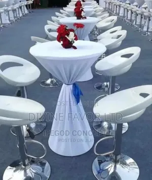 Imported White Bar Stool for Hotels and Restaurants.