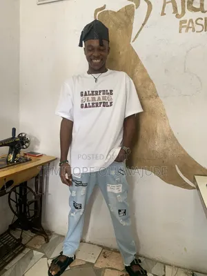 Tailor / Stylist / Fashion Designer