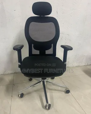 Standard Quality Mesh Office Chair.
