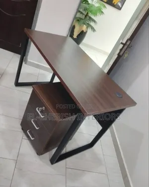 Supper Class Sturdy Desk