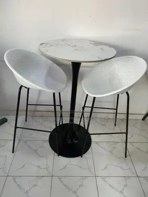 Elegant Cocktail Table and Bar Stools