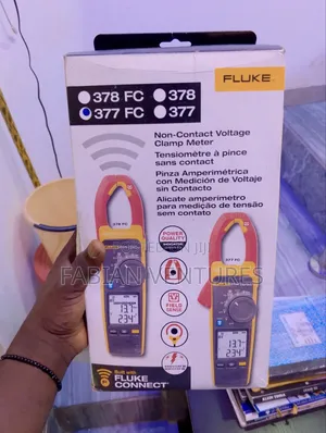 Fluke 377 FC Non-Contact Voltage True-RMS AC/DC Clamp Meter