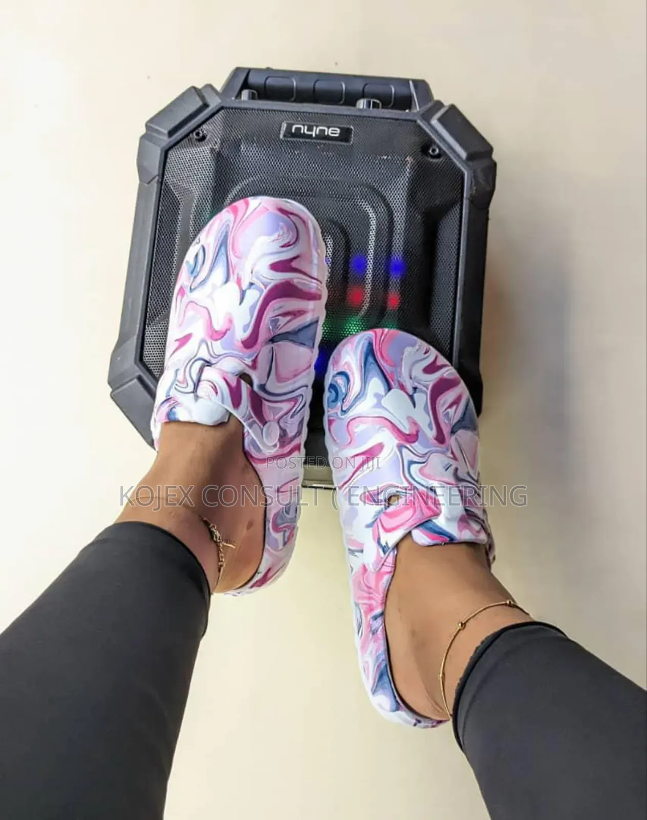 Comfy Female Crocs