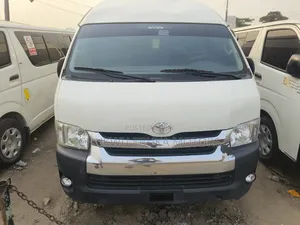 Toyota HiAce 2013 White